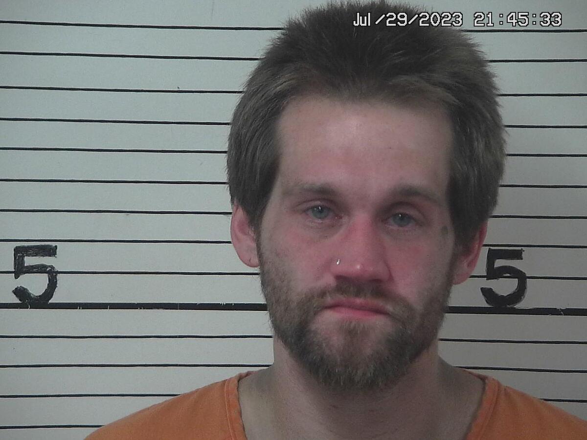 Authorities Looking for Suspect in Jackson County Home Invasion News