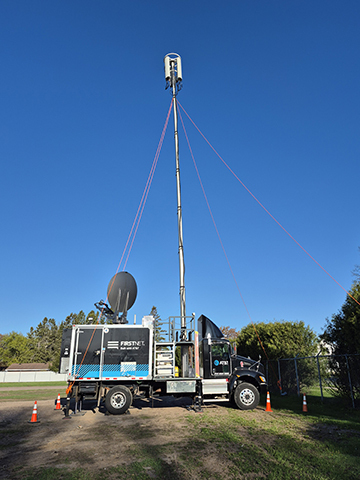 Satellite_Cell_on_Light_Truck.jpg
