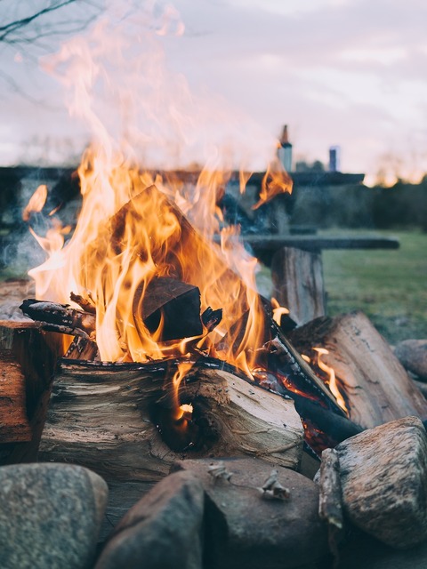 fire-2590513_1280.jpg