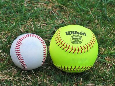 baseball-vs-softball-1494674054-16580.jpg